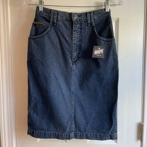 Byblos Blu Vintage European Denim Pencil Skirt. Size 27.